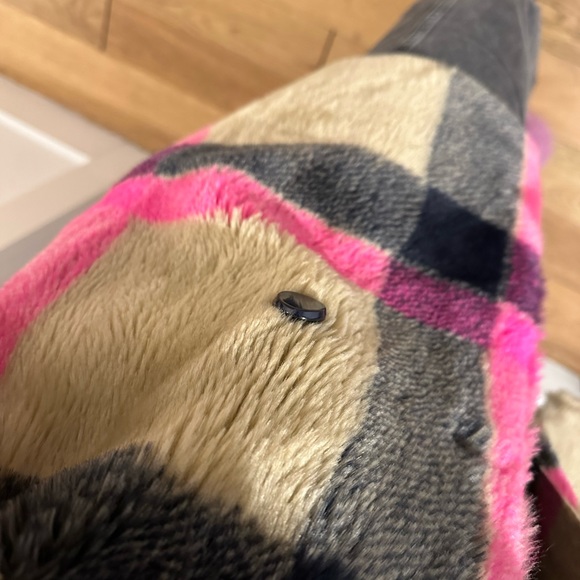 Vilagallo Faux Fur Plaid Jacket - Picture 3 of 7